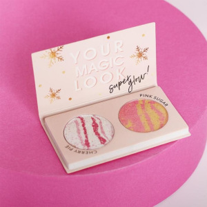 Набор Your Magic Winter, розовая тушь для ресниц, глиттерая подводка №4 и тени (2 цвета) Набор Your Magic Winter, розовая тушь для ресниц, глиттерая подводка №4 и тени (2 цвета)