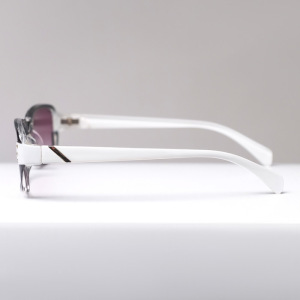 Очки корригирующие 1320, цвет белый, тонированные, +1 Очки корригирующие 1320, цвет белый, тонированные, +1