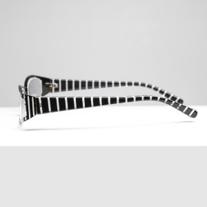 Очки корригирующие 2025, размер 12,9х14,7х2,9, цвет чёрный, +3,75 Очки корригирующие 2025, размер 12,9х14,7х2,9, цвет чёрный, +3,75