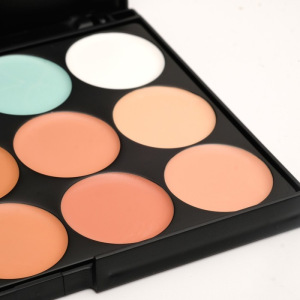 Палетка корректоров для лица 15 цветов Палетка корректоров для лица 15 цветов