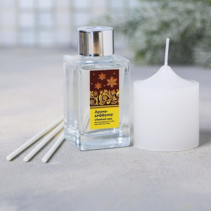 Подарочный набор "Почувствуй новогоднюю сказку": диффузор, гель для душа, свеча, полотенце Подарочный набор "Почувствуй новогоднюю сказку": диффузор, гель для душа, свеча, полотенце