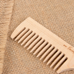 Расчёска, цвет «светлое дерево» Расчёска, цвет «светлое дерево»