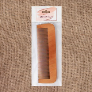 Расчёска-гребень, цвет «светлое дерево» Расчёска-гребень, цвет «светлое дерево»