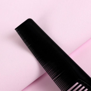 Расчёска комбинированная, цвет чёрный Расчёска комбинированная, цвет чёрный