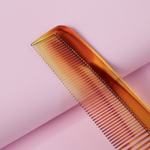 Расчёска комбинированная, цвет янтарный Расчёска комбинированная, цвет янтарный
