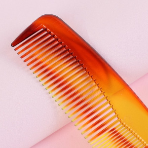 Расчёска комбинированная, цвет «янтарный» Расчёска комбинированная, цвет «янтарный»