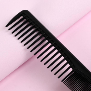 Расчёска комбинированная, скошенная, цвет чёрный Расчёска комбинированная, скошенная, цвет чёрный