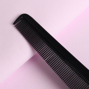 Расчёска комбинированная, скошенная, цвет чёрный Расчёска комбинированная, скошенная, цвет чёрный