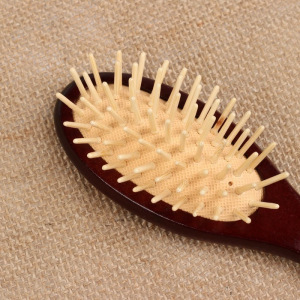 Расчёска массажная, цвет «тёмное дерево» Расчёска массажная, цвет «тёмное дерево»