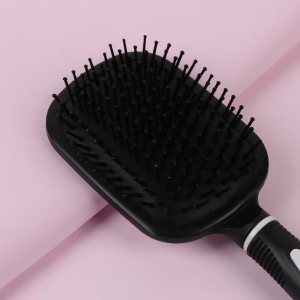 Расчёска массажная, с зеркалом, цвет чёрный/белый Расчёска массажная, с зеркалом, цвет чёрный/белый