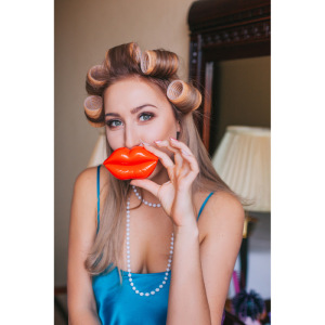 Расчёска массажная, с зеркалом и крышкой, цвет МИКС Расчёска массажная, с зеркалом и крышкой, цвет МИКС