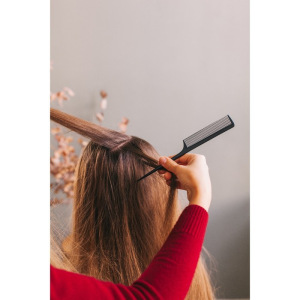 Расчёска с хвостиком, цвет чёрный Расчёска с хвостиком, цвет чёрный