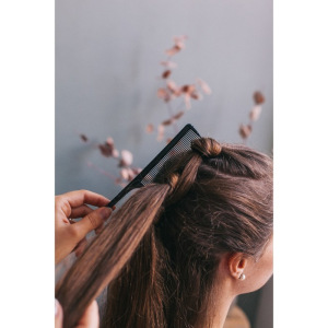 Расчёска с хвостиком, цвет чёрный Расчёска с хвостиком, цвет чёрный