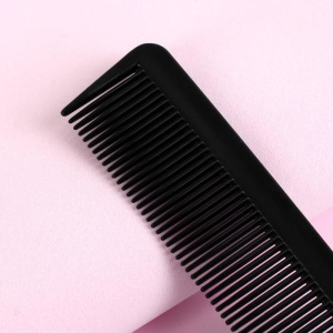 Расчёска с металлическим хвостиком, цвет чёрный Расчёска с металлическим хвостиком, цвет чёрный