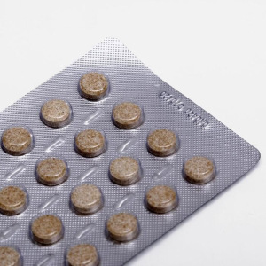 Шалфей с солодкой, ментолом и витамином С 20 капсул по 500 мг Шалфей с солодкой, ментолом и витамином С 20 капсул по 500 мг