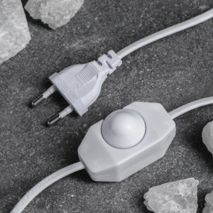 Соляная лампа "Гора средняя", цельный кристалл, 15 см, 1-2 кг Соляная лампа "Гора средняя", цельный кристалл, 15 см, 1-2 кг