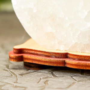 Соляной светильник "Круг" LED (диод цветной) USB белая соль 12,5*5*10 см Соляной светильник "Круг" LED (диод цветной) USB белая соль 12,5*5*10 см