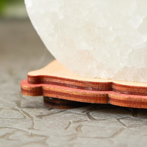 Соляной светильник "Круг" LED (диод цветной) USB белая соль 12,5*5*10 см Соляной светильник "Круг" LED (диод цветной) USB белая соль 12,5*5*10 см