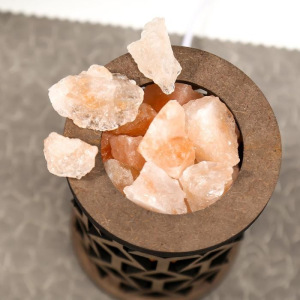 Соляной светильник с диммером цилиндр "Ромбы" 1х15Вт Е14, 1,5-2 кг 19х12х12 см Соляной светильник с диммером цилиндр "Ромбы" 1х15Вт Е14, 1,5-2 кг 19х12х12 см