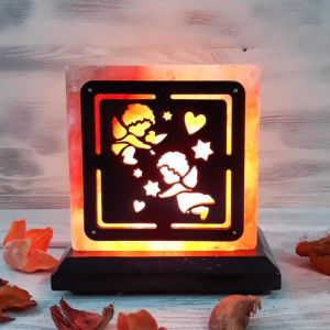 Соляной светильник с диммером "Ангелы" Е14 15Вт 1,3-1,4 кг гимал. соль 12х7х12 см Соляной светильник с диммером "Ангелы" Е14 15Вт 1,3-1,4 кг гимал. соль 12х7х12 см