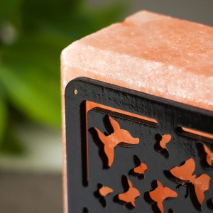 Соляной светильник с диммером "Бабочки" Е14 15Вт 1,3-1,4 кг гимал. соль 12х7х12 см Соляной светильник с диммером "Бабочки" Е14 15Вт 1,3-1,4 кг гимал. соль 12х7х12 см