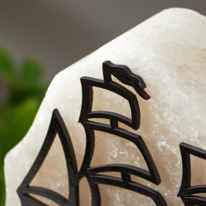 Соляной светильник с диммером "Кораблик" Е14 15Вт 2-4 кг белая соль 16х10х19 см Соляной светильник с диммером "Кораблик" Е14 15Вт 2-4 кг белая соль 16х10х19 см