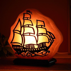 Соляной светильник с диммером "Кораблик" Е14 15Вт 2-4 кг белая соль 16х10х19 см Соляной светильник с диммером "Кораблик" Е14 15Вт 2-4 кг белая соль 16х10х19 см