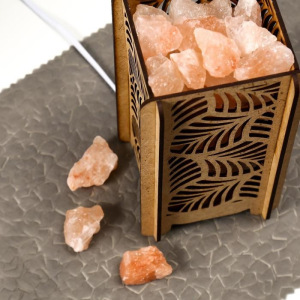 Соляной светильник с диммером "Корзина" узор листья, Е14 15Вт 1,4кг гим.соль 20х11х11см Соляной светильник с диммером "Корзина" узор листья, Е14 15Вт 1,4кг гим.соль 20х11х11см