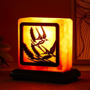 Соляной светильник с диммером "Ласточки" Е14 15Вт 1,3-1,4 кг гимал. соль 12х7х12 см Соляной светильник с диммером "Ласточки" Е14 15Вт 1,3-1,4 кг гимал. соль 12х7х12 см