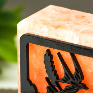 Соляной светильник с диммером "Ласточки" Е14 15Вт 1,3-1,4 кг гимал. соль 12х7х12 см Соляной светильник с диммером "Ласточки" Е14 15Вт 1,3-1,4 кг гимал. соль 12х7х12 см