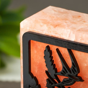 Соляной светильник с диммером "Ласточки" Е14 15Вт 1,3-1,4 кг гимал. соль 12х7х12 см Соляной светильник с диммером "Ласточки" Е14 15Вт 1,3-1,4 кг гимал. соль 12х7х12 см