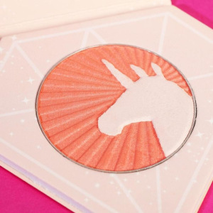 Запеченные румяна Winter queen Запеченные румяна Winter queen