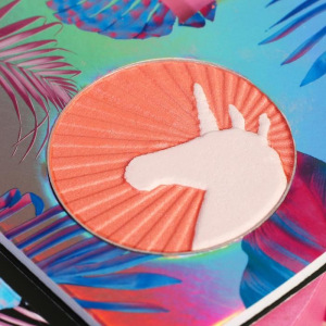 Запечёные румяна Flamazing colada, оттенок натурально-розовый Запечёные румяна Flamazing colada, оттенок натурально-розовый