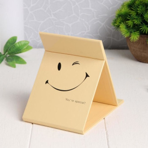 Зеркало настольное, зеркальная поверхность 6 × 9,9 см, цвет МИКС Зеркало настольное, зеркальная поверхность 6 × 9,9 см, цвет МИКС