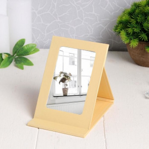 Зеркало настольное, зеркальная поверхность 6 × 9,9 см, цвет МИКС Зеркало настольное, зеркальная поверхность 6 × 9,9 см, цвет МИКС