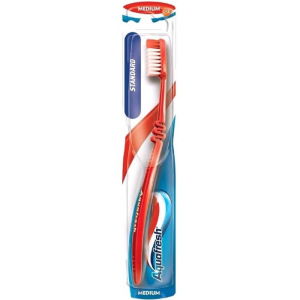 Зубная щётка Aquafresh Standatd, средняя жёсткость Зубная щётка Aquafresh Standatd, средняя жёсткость