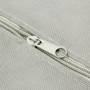 Чехол для одежды с окном, 60×100 см, спанбонд, цвет серый Чехол для одежды с окном, 60×100 см, спанбонд, цвет серый