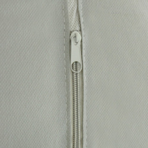 Чехол для одежды зимний 100×60×10 см, спанбонд, цвет серый Чехол для одежды зимний 100×60×10 см, спанбонд, цвет серый