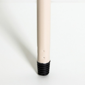 Черенок щетки для пола усиленный, 140 см, цвет МИКС Черенок щетки для пола усиленный, 140 см, цвет МИКС