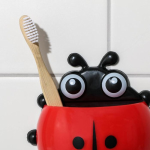 Держатель для зубных щёток детский «Божья коровка», на присосках, цвет МИКС Держатель для зубных щёток детский «Божья коровка», на присосках, цвет МИКС