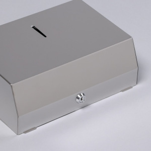 Диспенсер для бумажных полотенец EFOR «Практик», на 200 полотенец, нержавеющая сталь Диспенсер для бумажных полотенец EFOR «Практик», на 200 полотенец, нержавеющая сталь