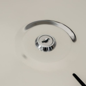 Диспенсер туалетной бумаги, зеркальный блеск, втулка 6,2 см Диспенсер туалетной бумаги, зеркальный блеск, втулка 6,2 см