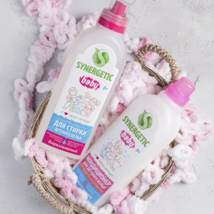 Кондиционер-ополаскиватель биоразлагаемый для детского белья Synergetic нежное прикосновение, 1 л Кондиционер-ополаскиватель биоразлагаемый для детского белья Synergetic нежное прикосновение, 1 л