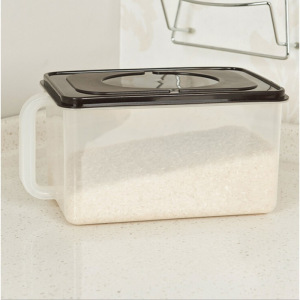 Контейнер для холодильника с ручкой, кофейный Контейнер для холодильника с ручкой, кофейный