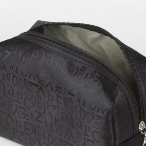 Косметичка дорожная, отдел на молнии, с ручкой, цвет чёрный Косметичка дорожная, отдел на молнии, с ручкой, цвет чёрный