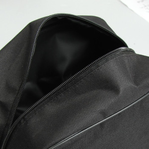 Косметичка дорожная, отдел на молнии, с ручкой, цвет чёрный Косметичка дорожная, отдел на молнии, с ручкой, цвет чёрный