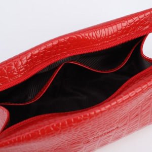 Косметичка дорожная, отдел на молнии, с ручкой, цвет красный Косметичка дорожная, отдел на молнии, с ручкой, цвет красный