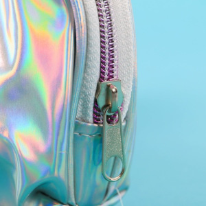 Косметичка голографическая "Внеземная красота" Косметичка голографическая "Внеземная красота"