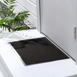 Коврик придверный влаговпитывающий, иглопробивной, «Эконом», 40×60 см, цвет чёрный Коврик придверный влаговпитывающий, иглопробивной, «Эконом», 40×60 см, цвет чёрный