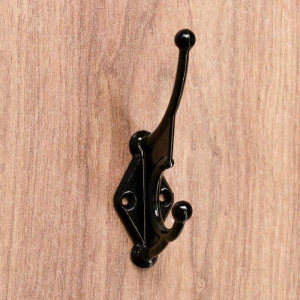 Крючок мебельный «Винтаж», двухрожковый, металл, цвет чёрный Крючок мебельный «Винтаж», двухрожковый, металл, цвет чёрный